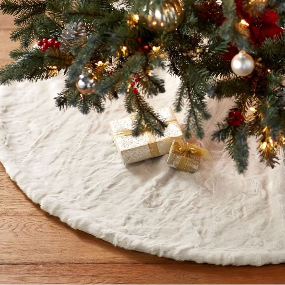 Pottery Barn Ivory White Faux Fur Christmas Holiday Tree Skirt 60 Inches NWOT
